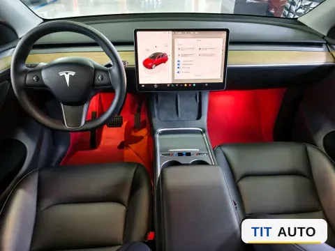 2022 Tesla Model Y 5