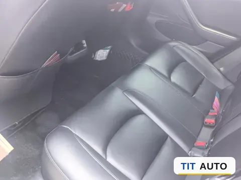 2020 Tesla Model 3 4