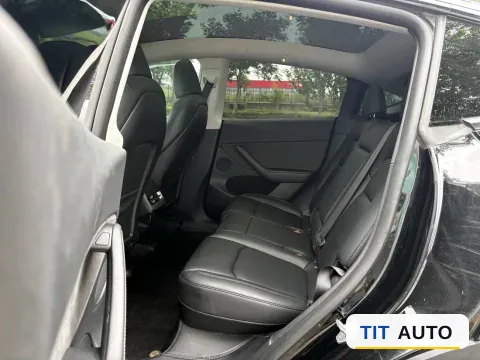 2023 Tesla Model Y 3