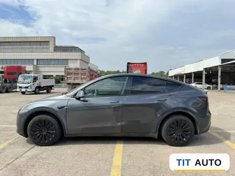 2023 Tesla Model Y 3