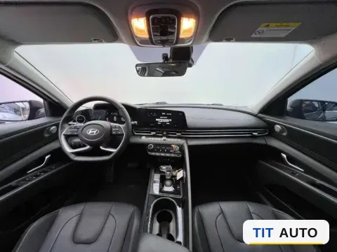 2023 Hyundai Elantra 4