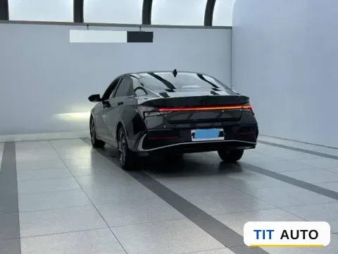 2023 Hyundai Elantra 6