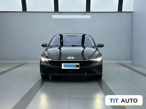 2023 Hyundai Elantra 7