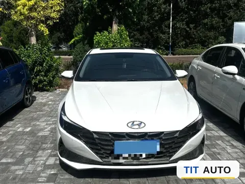 2022 Hyundai Elantra 3