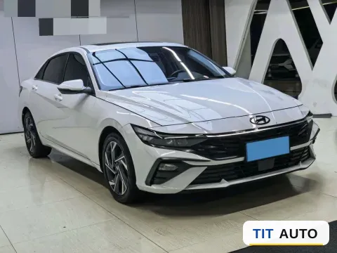 2023 Hyundai Elantra 2