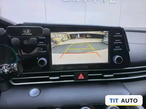 2023 Hyundai Elantra 19