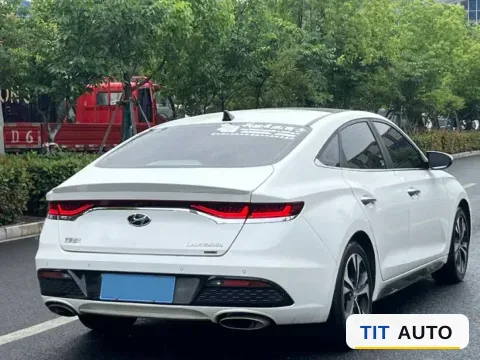 2019 Hyundai La Festa 5