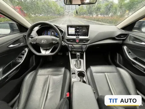 2019 Hyundai La Festa 8