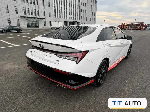 2023 Hyundai Elantra 7