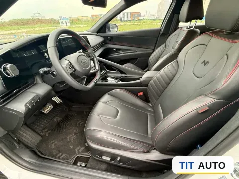 2023 Hyundai Elantra 9
