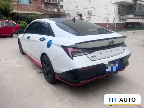 2023 Hyundai Elantra 3