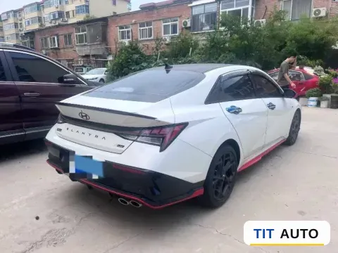 2023 Hyundai Elantra 5