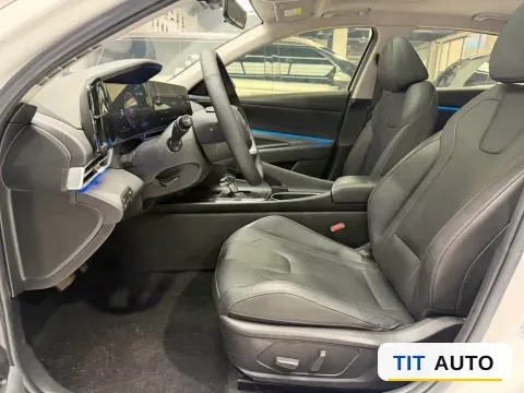 2022 Hyundai Elantra 7