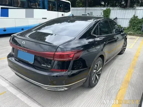 2023 Volkswagen Passat 2
