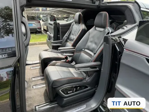 2021 HiPhi X 6