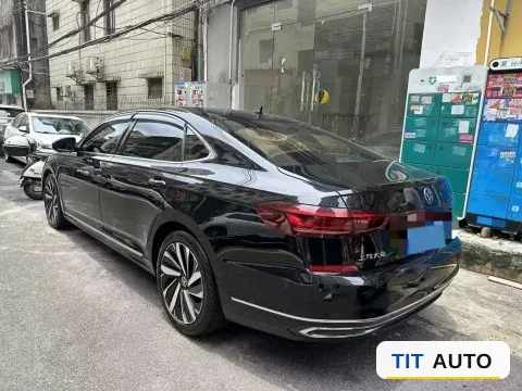 2023 Volkswagen Passat 2