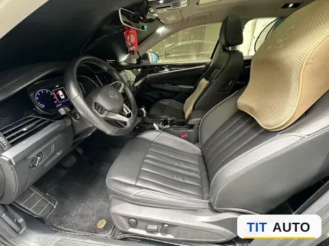 2023 Volkswagen Passat 3