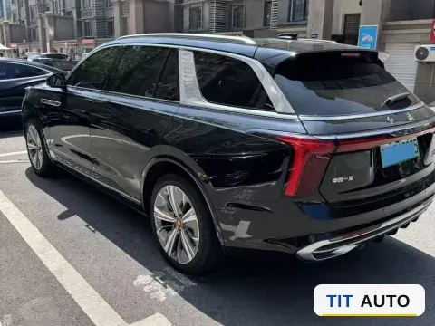 2021 HongQi E-HS9 3