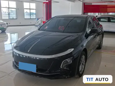 2025 HongQi E-QM5