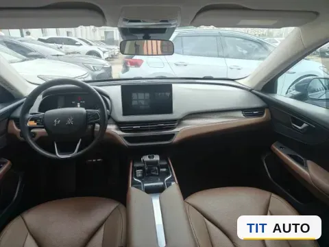 2022 HongQi E-QM5 5