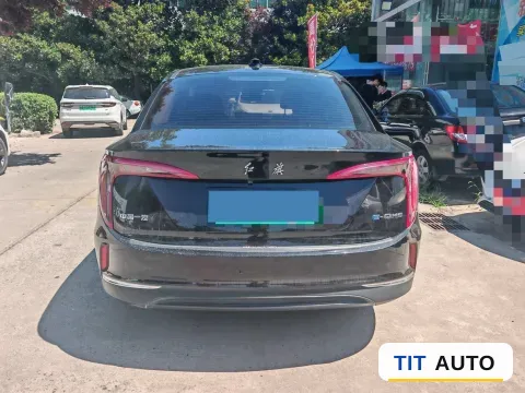 2023 HongQi E-QM5 3