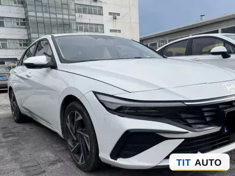 2023 Hyundai Elantra 7