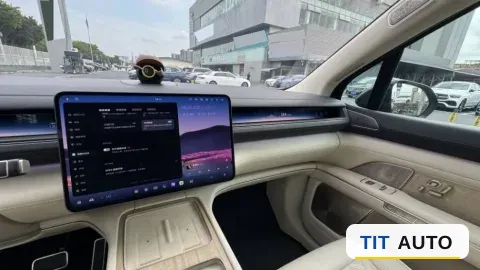 2026 NIO ES8 5