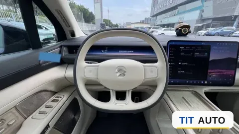 2026 NIO ES8 6