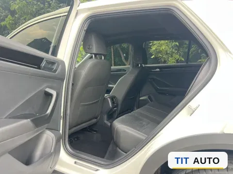 2021 Volkswagen T-Roc 5