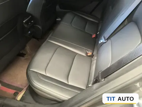 2025 Geely Emgrand 5