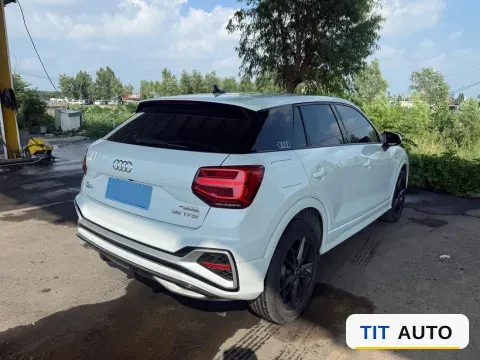 2022 Audi Q2L 4