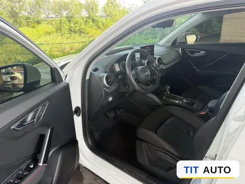2022 Audi Q2L 5