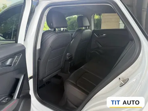2022 Audi Q2L 6