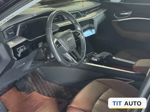 2019 Audi e-tron 4