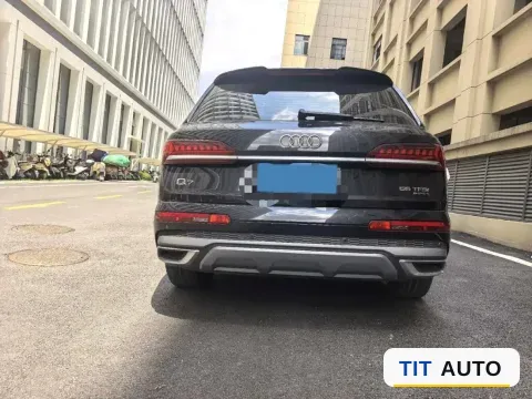 2021 Audi Q7 7