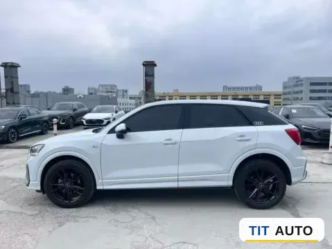 2022 Audi Q2L 3