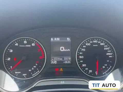2022 Audi Q2L 6