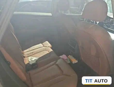 2021 Audi Q8 5