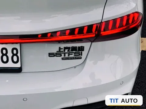 2022 Audi A7L 5