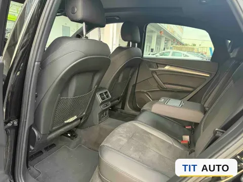 2021 Audi Q5L Sportback 4