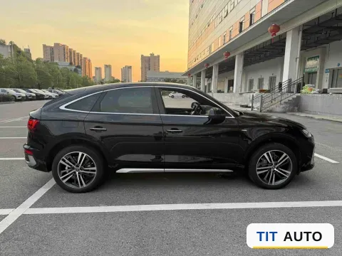 2021 Audi Q5L Sportback 6