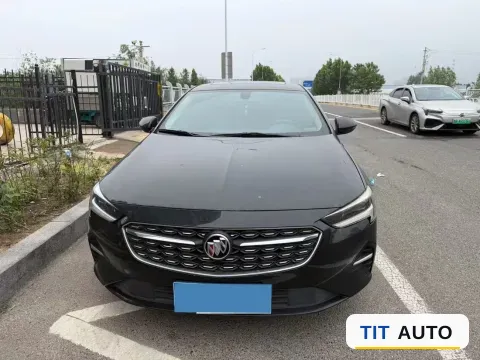 2022 Buick Regal 2