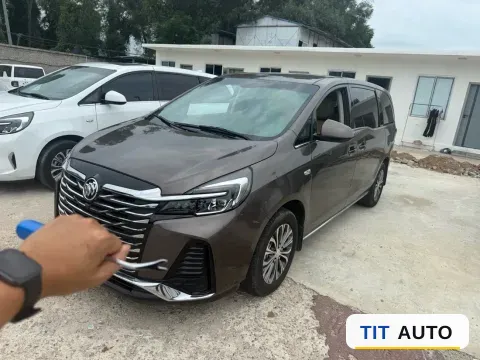 2023 Buick GL8