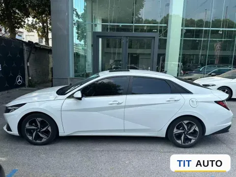 2021 Hyundai Elantra 2