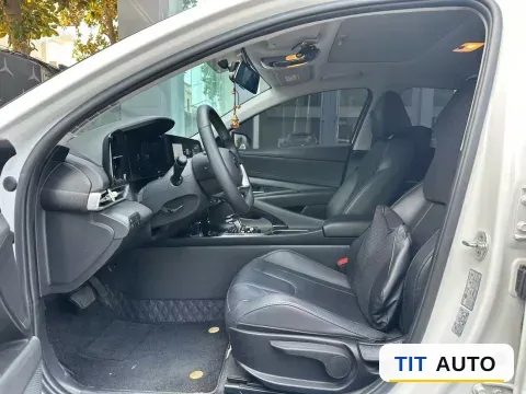 2021 Hyundai Elantra 3
