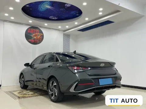 2023 Hyundai Elantra 9