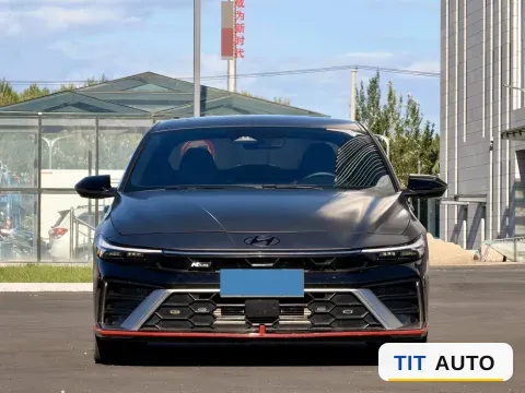 2023 Hyundai Elantra 2