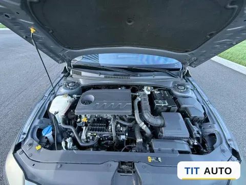 2023 Hyundai Elantra 12