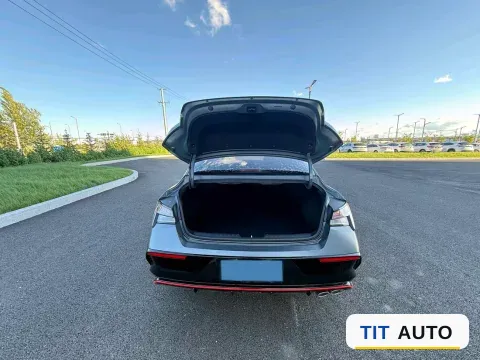 2023 Hyundai Elantra 13