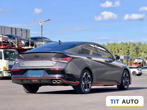 2023 Hyundai Elantra 5
